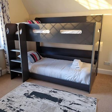 Spacious Detached Home With Beautiful Seaviews, Sleeps 6 Trimingham Экстерьер фото