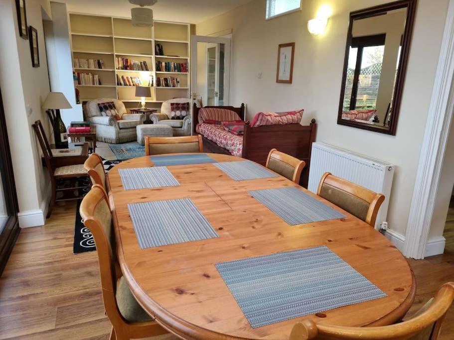 Spacious Detached Home With Beautiful Seaviews, Sleeps 6 Trimingham Экстерьер фото